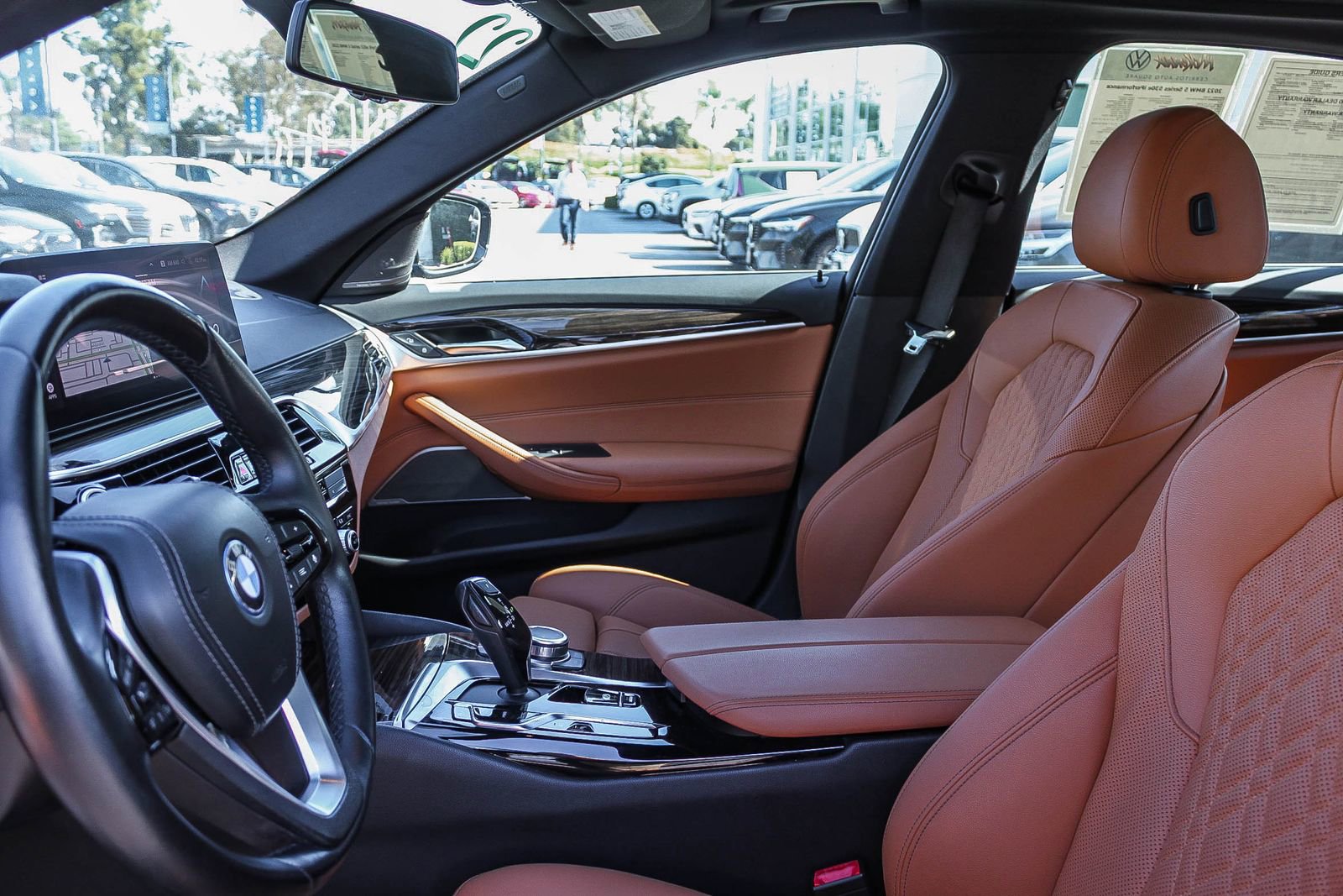 Used 2022 BMW 530e w/ Premium Package image 18