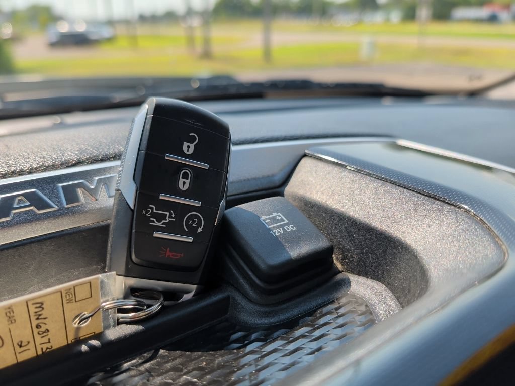 Used 2021 RAM 1500 Laramie w/ Sport Appearance Package AWD/4WD image 30