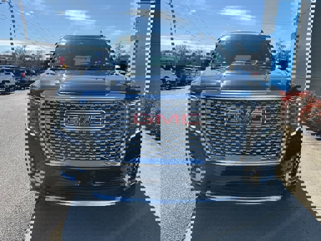 Used 2021 GMC Yukon Denali image 4