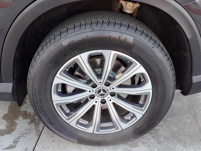 Used 2025 Mercedes-Benz GLC 300 image 24