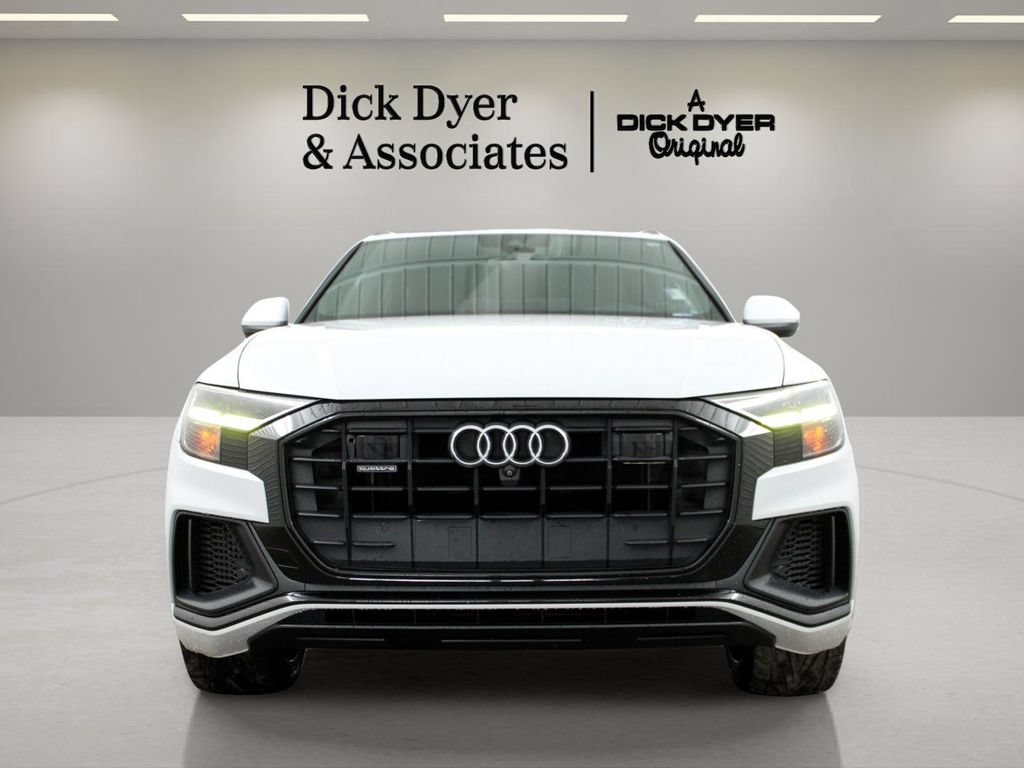 Used 2019 Audi Q8 Premium Plus w/ Premium Plus AWD/4WD image 4