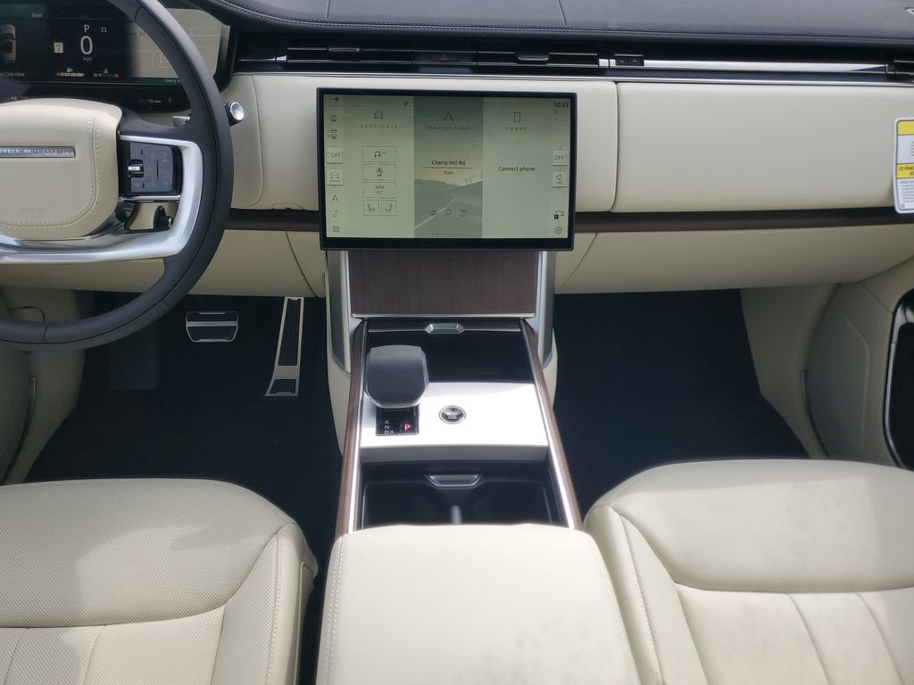 New 2026 Land Rover Range Rover Long Wheelbase SE AWD/4WD image 28