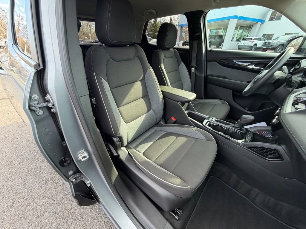 Used 2024 Chevrolet TrailBlazer LT AWD/4WD image 15