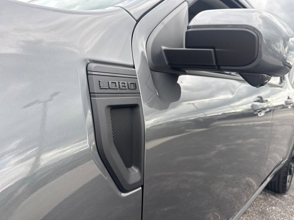 Used 2025 Ford Maverick Lobo image 16