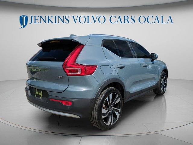 Used 2023 Volvo XC40 B5 Plus w/ Protection Package Premier AWD/4WD image 3