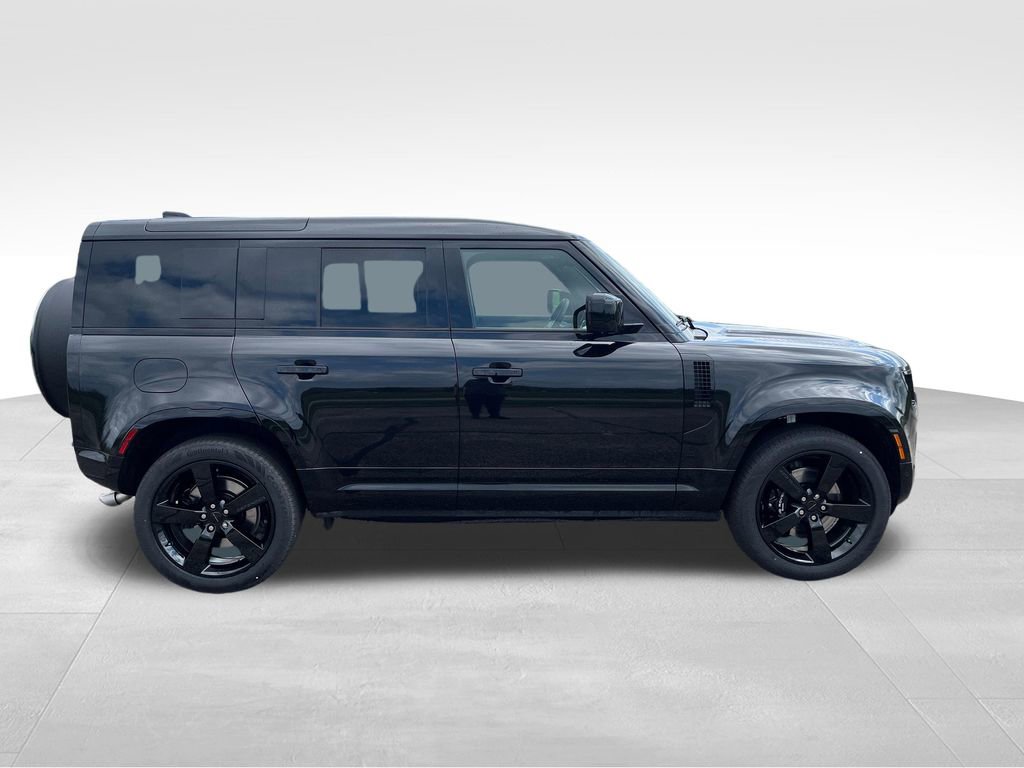 New 2026 Land Rover Defender 110 V8 image 6