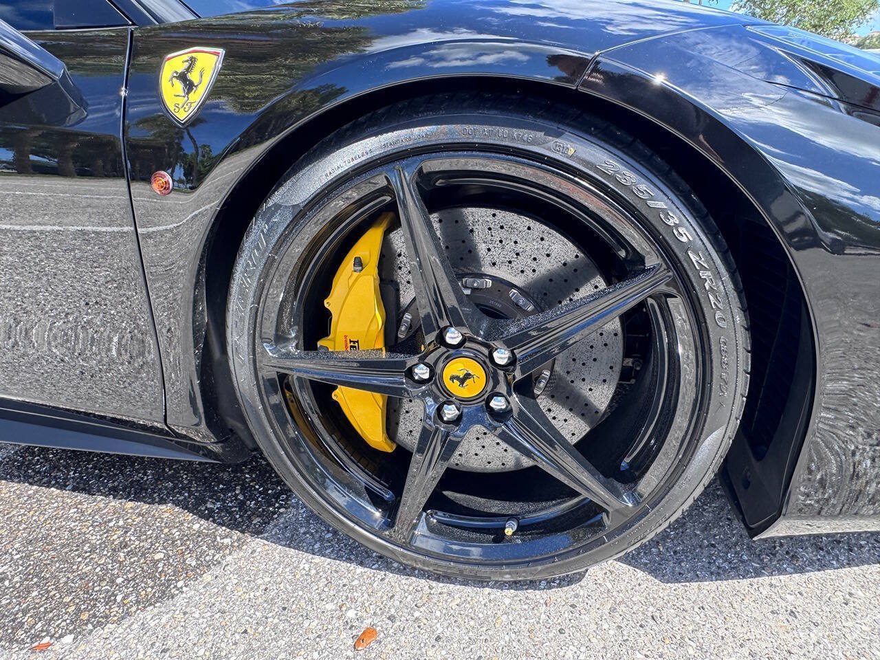 Used 2010 Ferrari 458 Italia Coupe RWD image 48