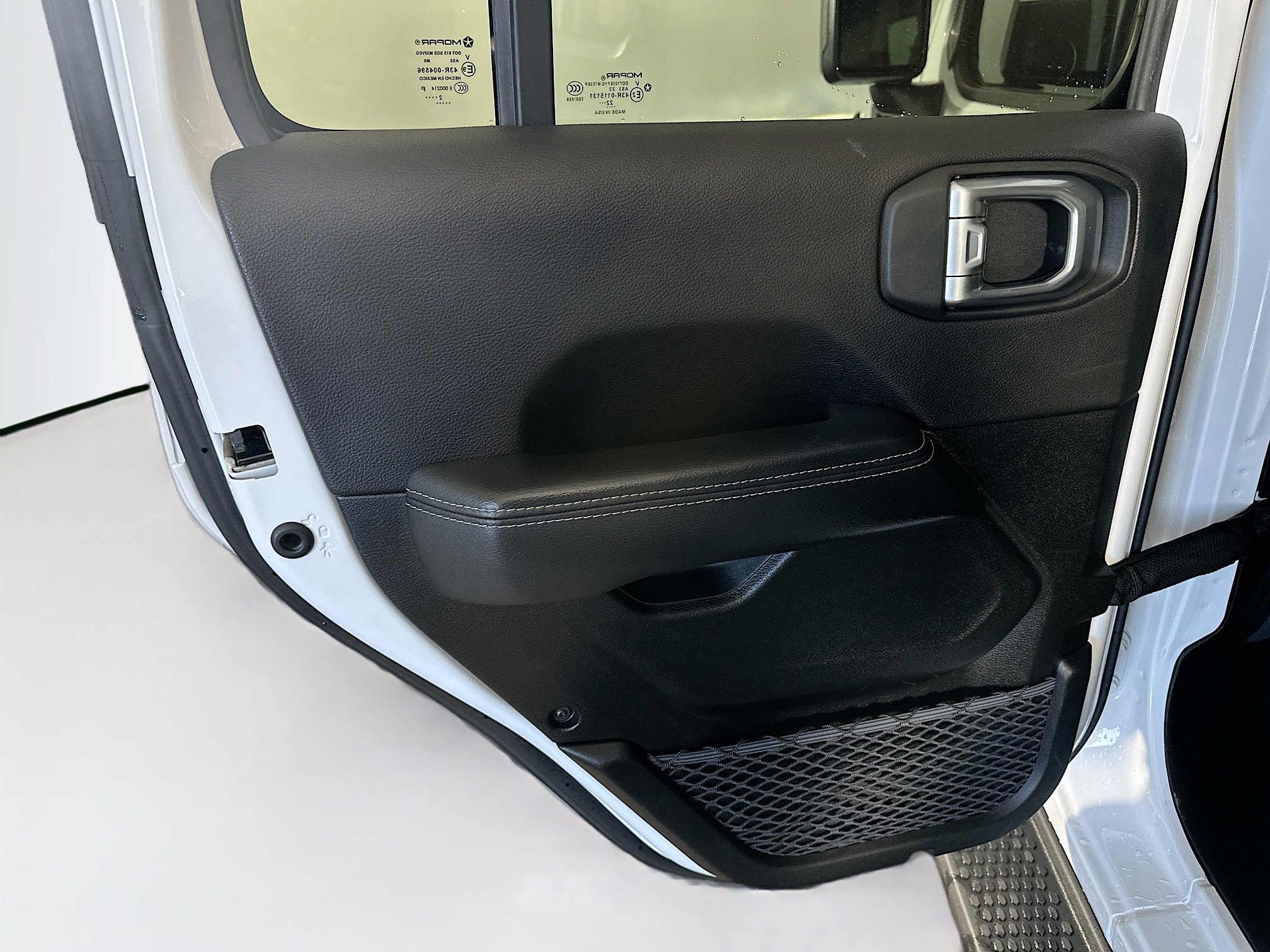 Used 2023 Jeep Wrangler Sahara w/ Cold Weather Group image 26