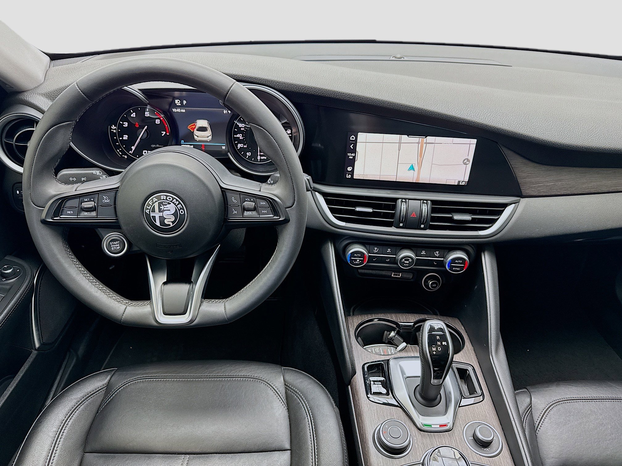 Used 2021 Alfa Romeo Giulia Ti w/ Nero Edizione image 15