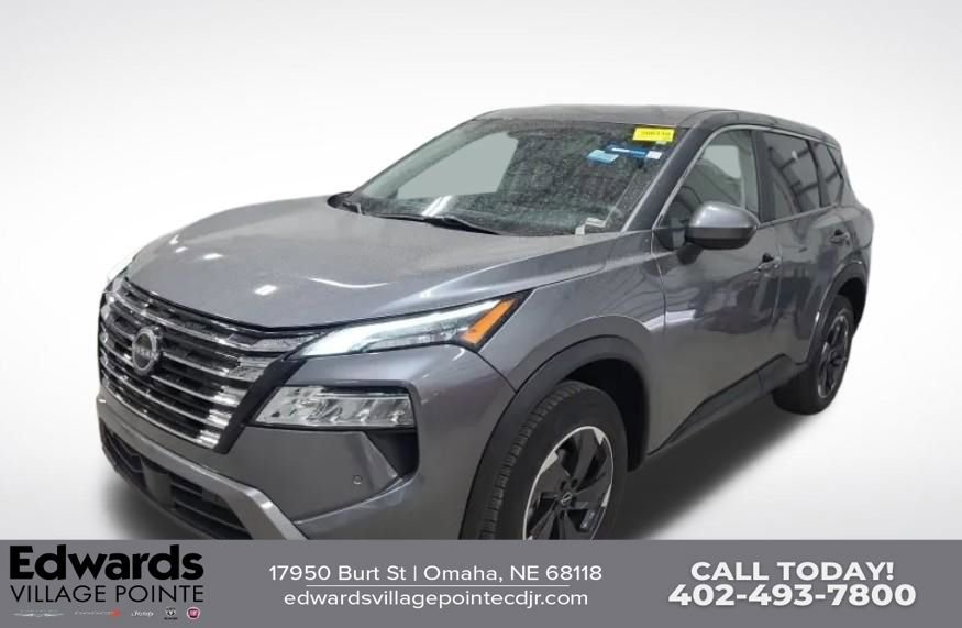 Used 2024 Nissan Rogue SV