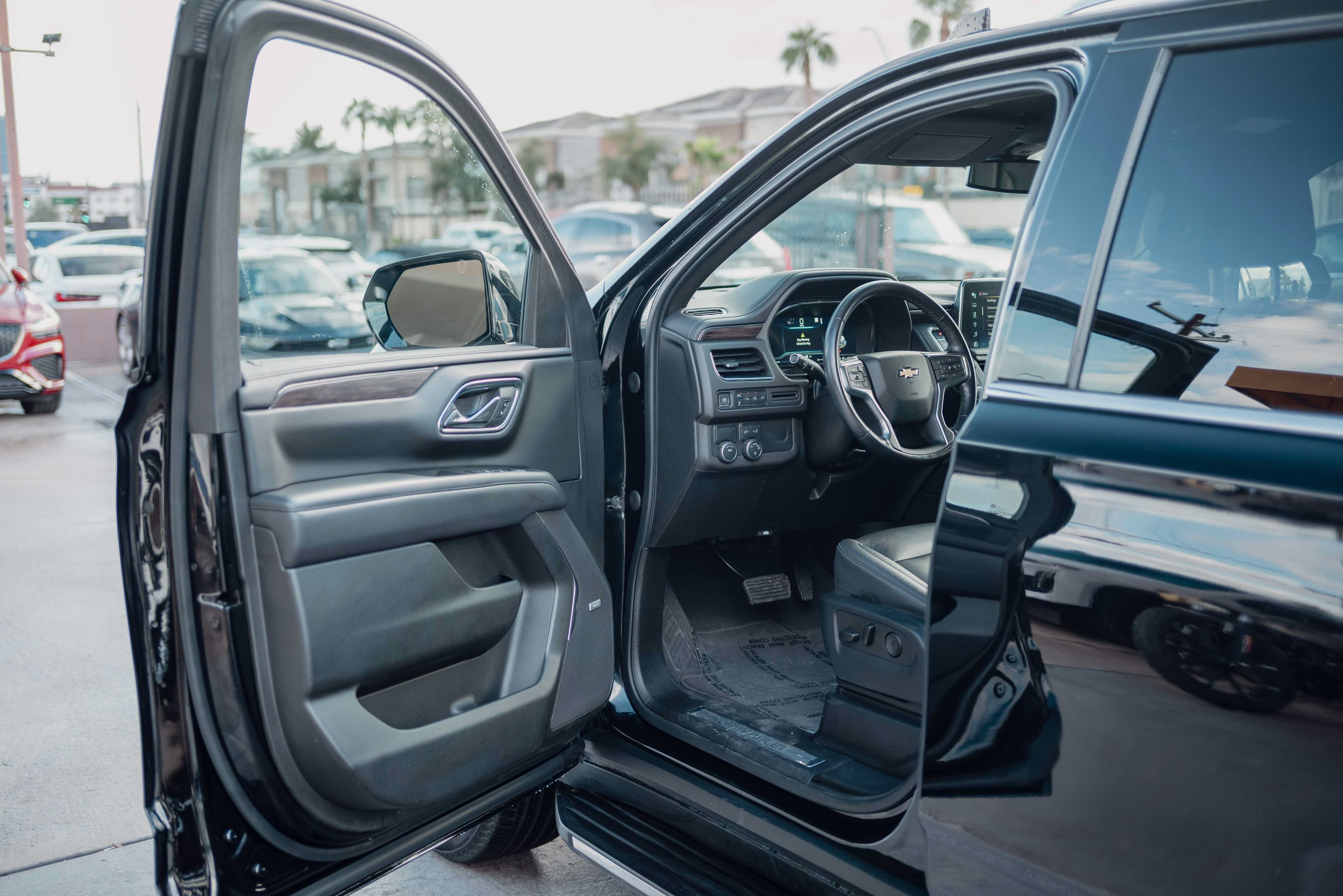 Used 2022 Chevrolet Tahoe LT RWD image 5