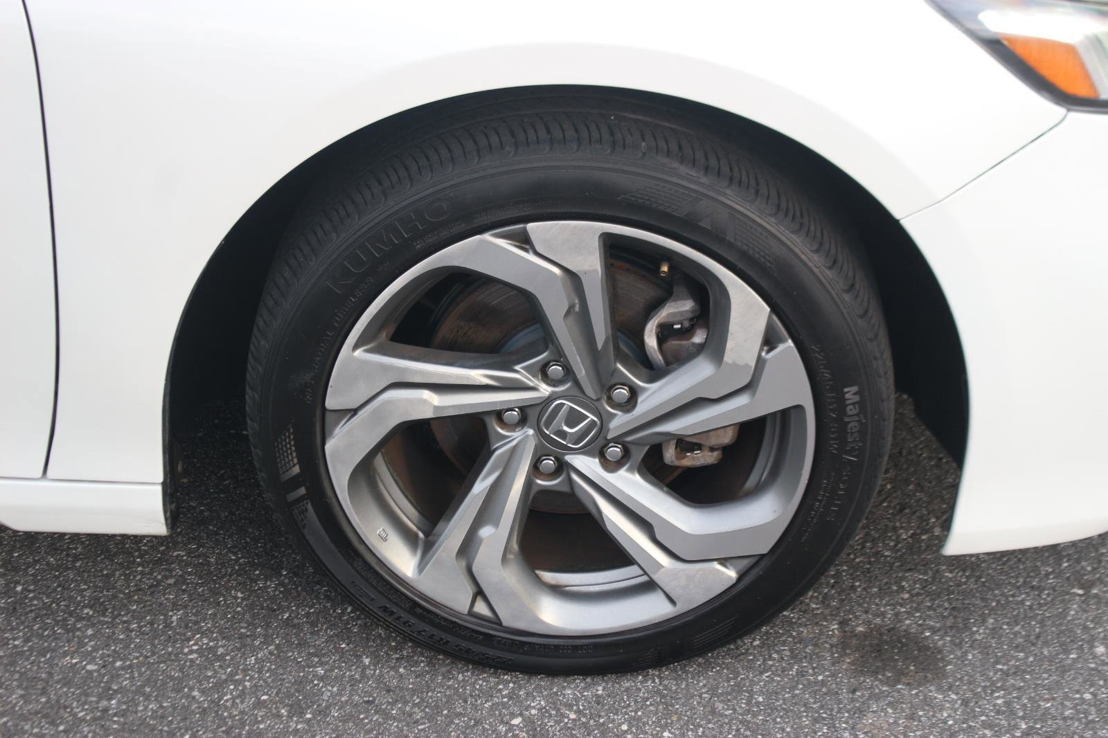 Used 2018 Honda Accord EX-L image 36