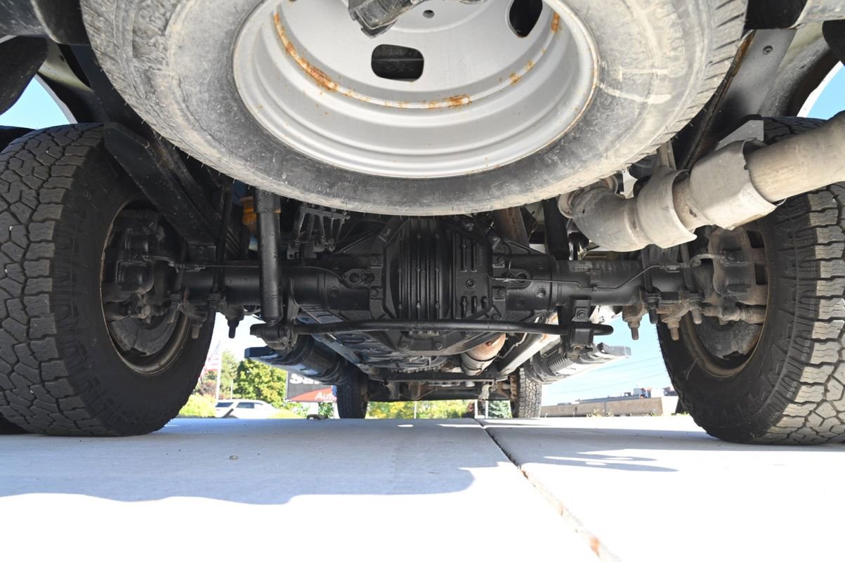 Used 2022 Ford F350 Lariat w/ Chrome Package image 15