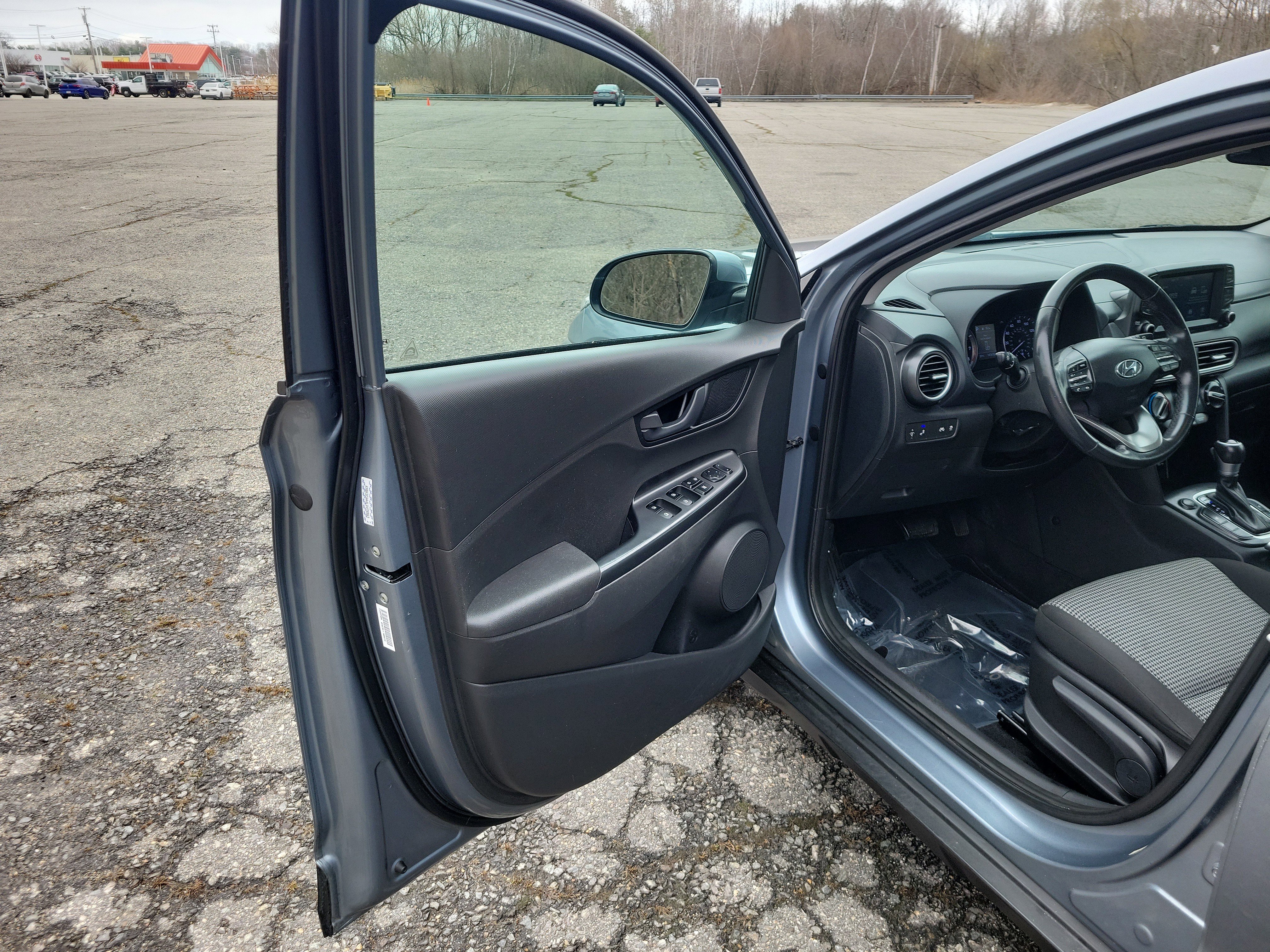 Used 2020 Hyundai Kona SEL image 15