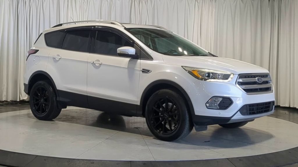 Used 2017 Ford Escape Titanium w/ Equipment Group 301A AWD/4WD image 2