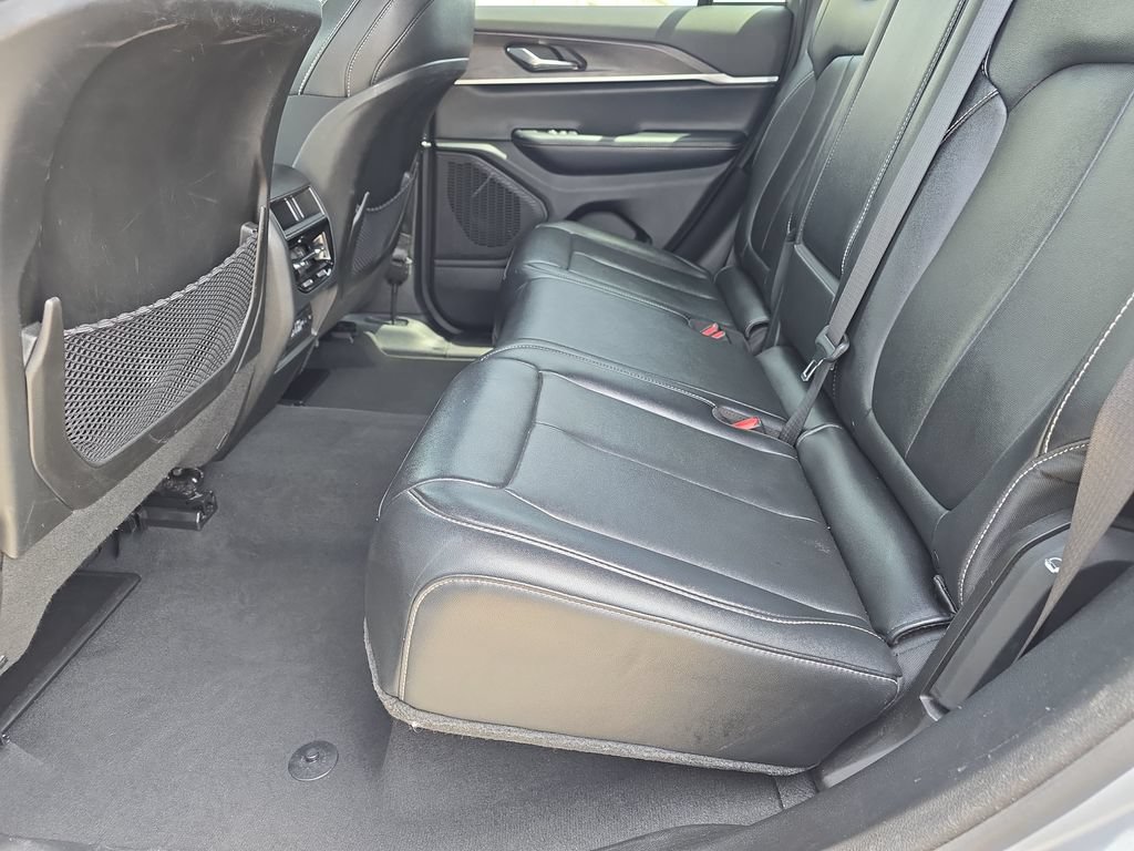Used 2024 Jeep Grand Cherokee Limited AWD/4WD image 14
