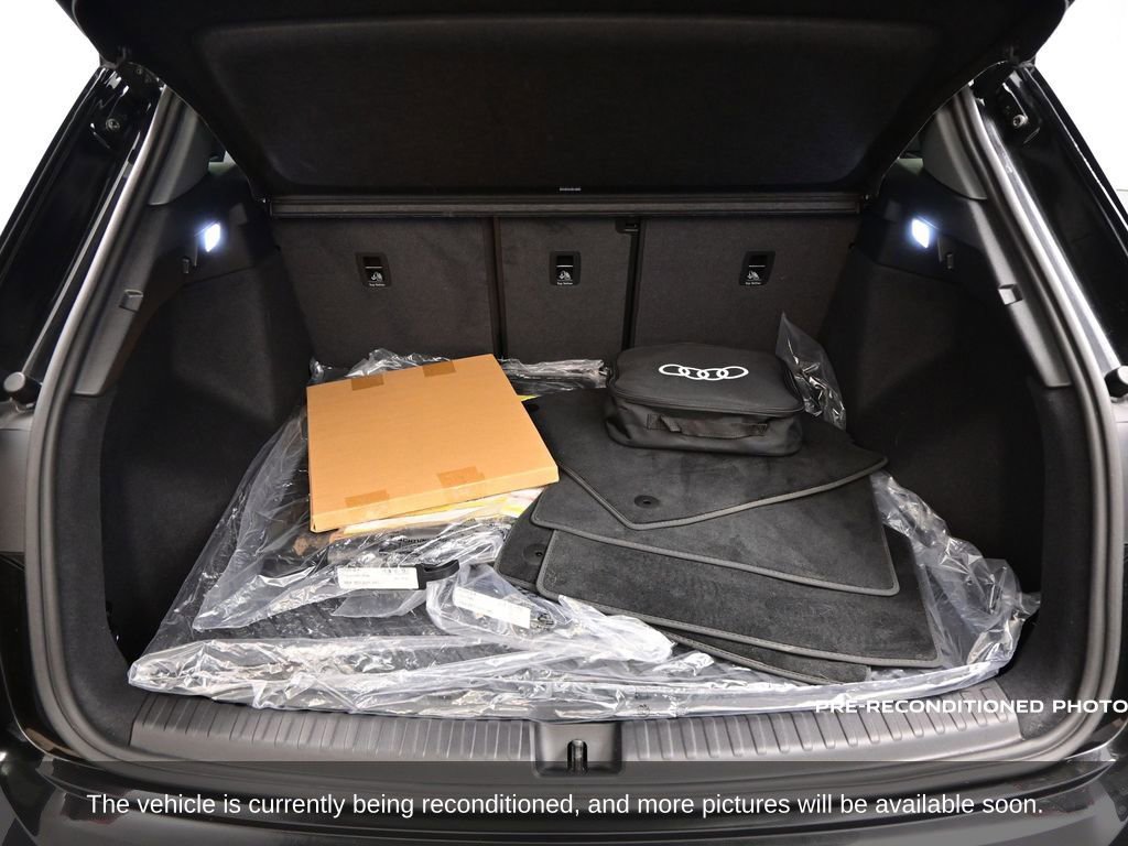 Used 2024 Audi Q4 e-tron Premium Plus w/ Premium Plus image 35