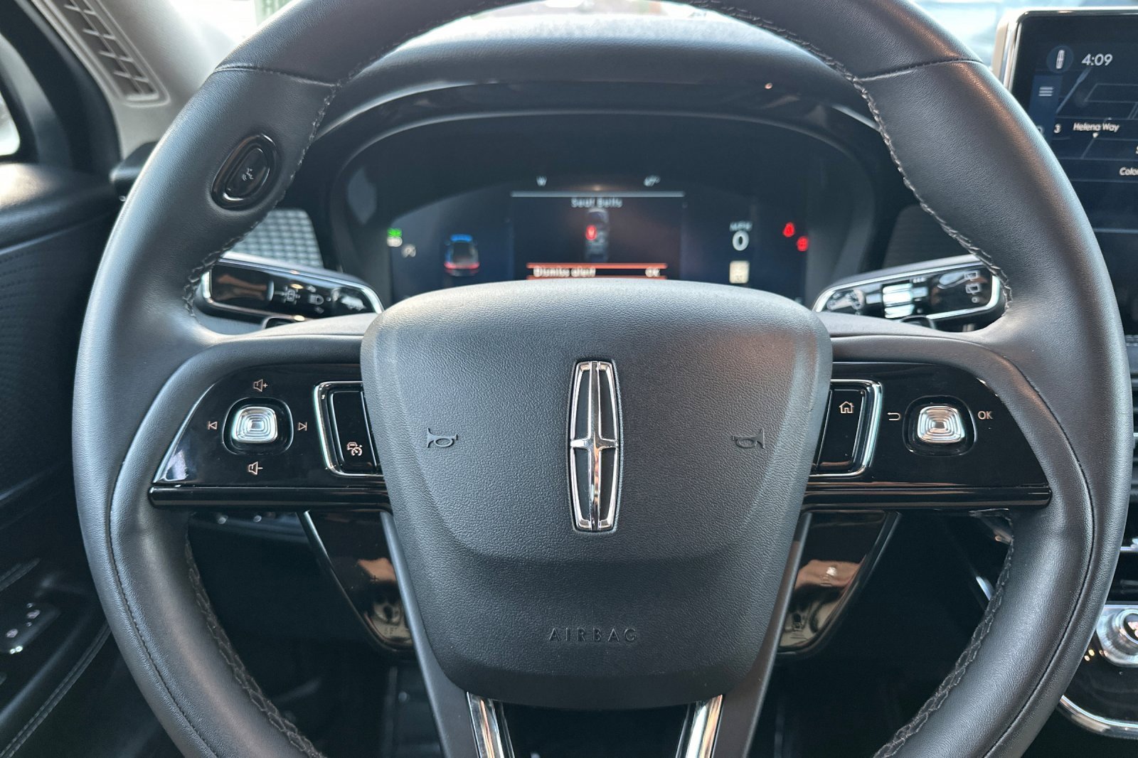 Used 2023 Lincoln Corsair FWD image 24