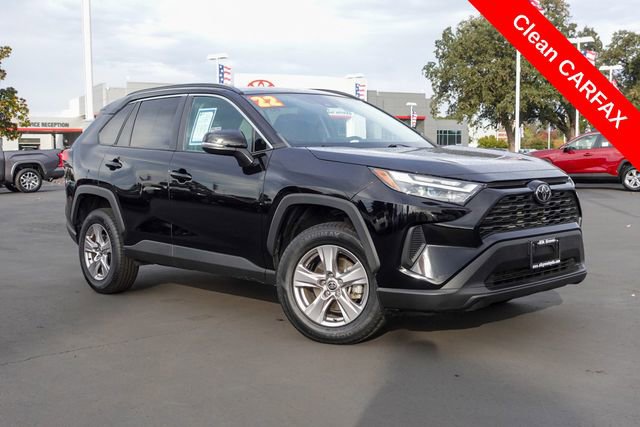 Used 2022 Toyota RAV4 XLE image 7