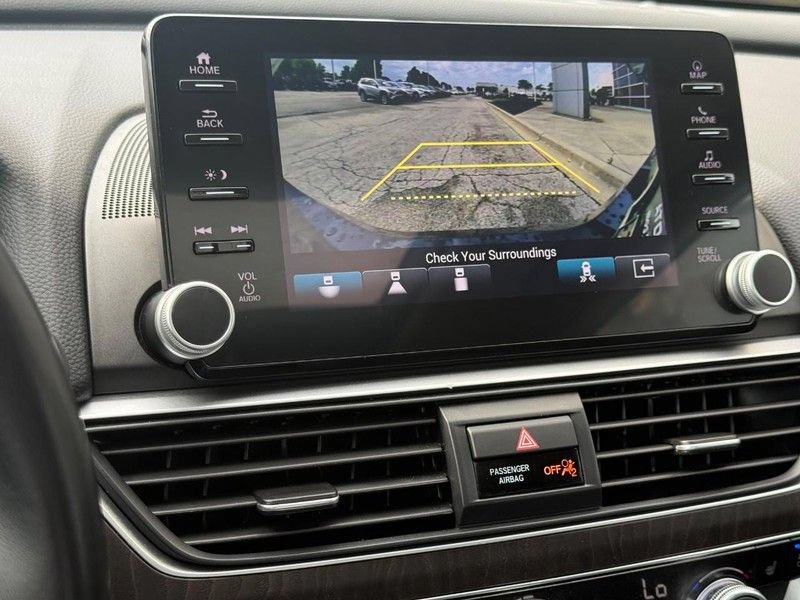 Used 2020 Honda Accord Touring image 18