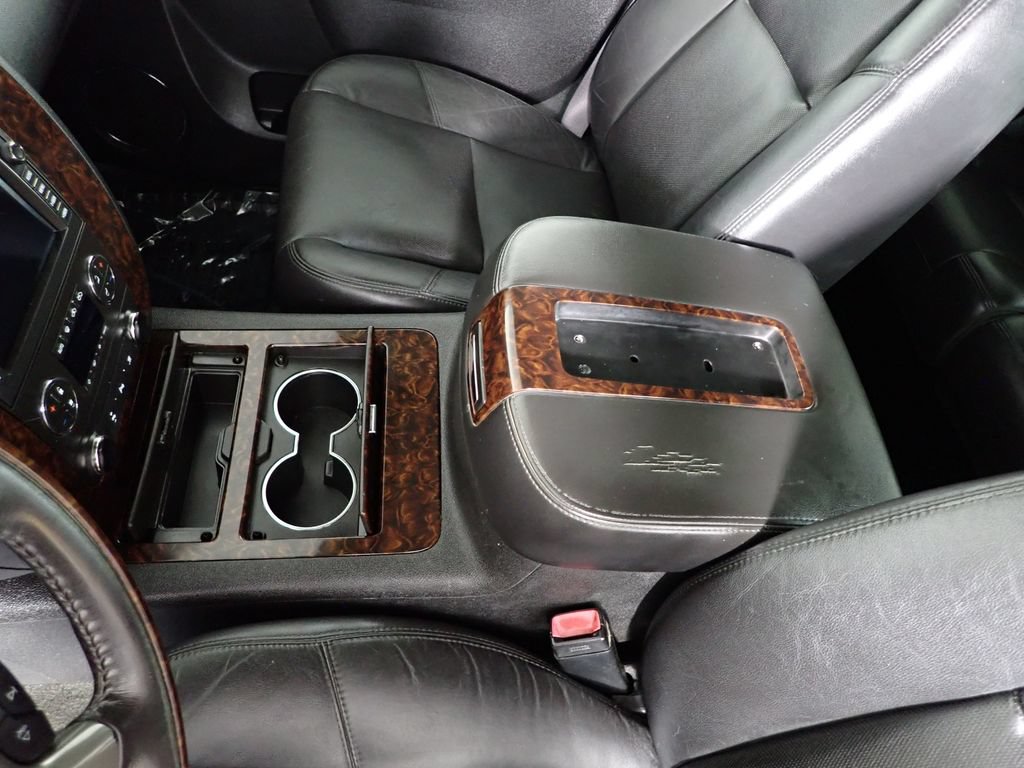 Used 2011 GMC Sierra 1500 Denali AWD/4WD image 30