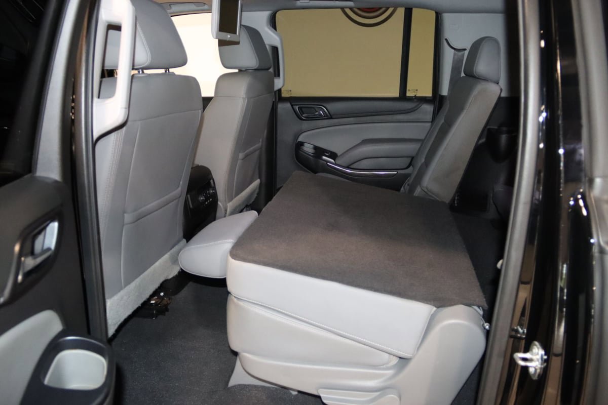 Used 2020 Chevrolet Suburban LT AWD/4WD image 59