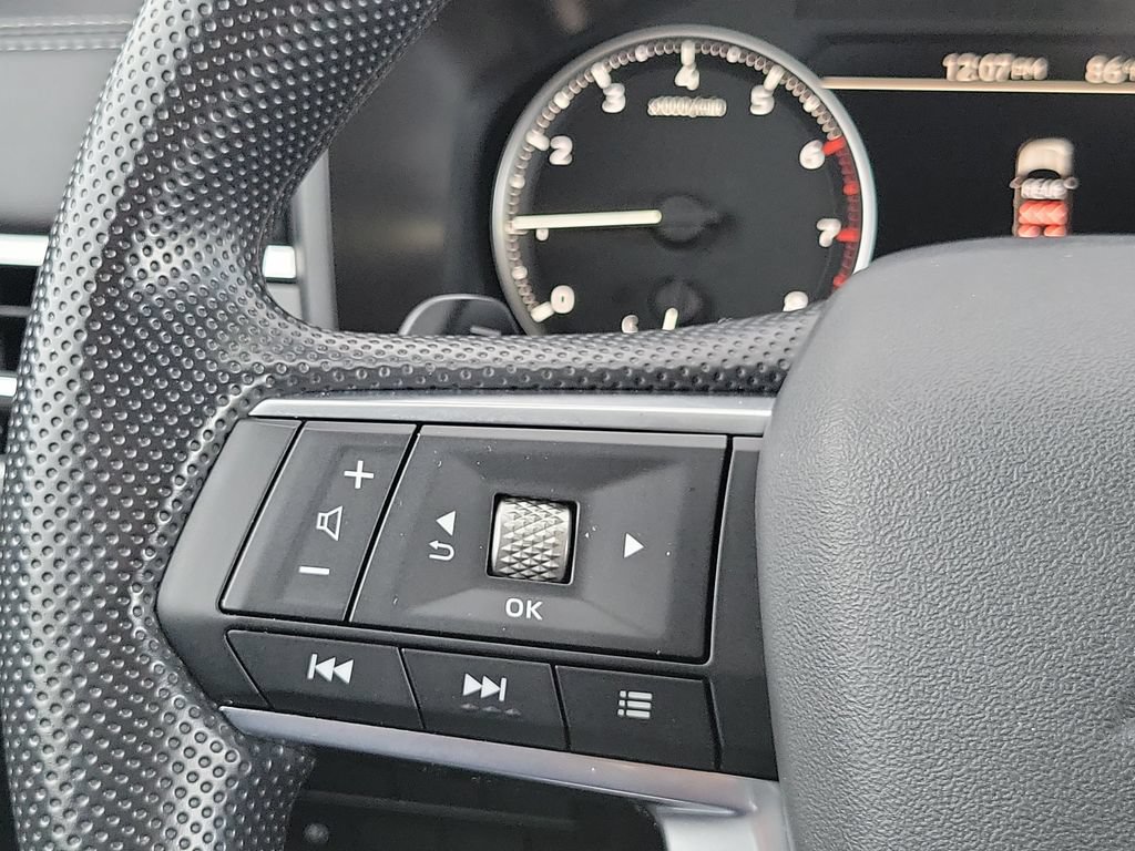 Used 2026 Mitsubishi Outlander ES FWD image 27