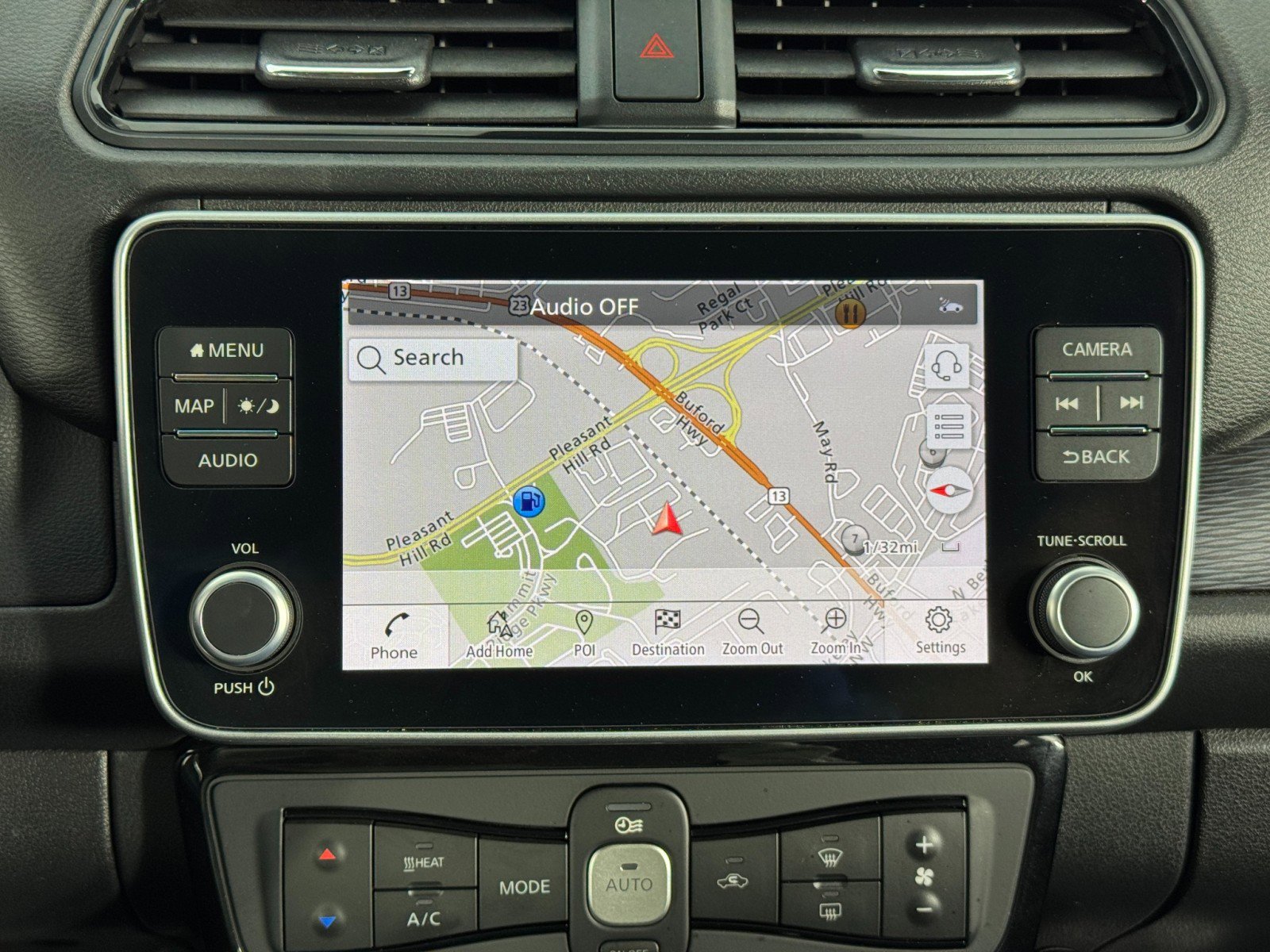 Used 2025 Nissan Leaf SV Plus image 23