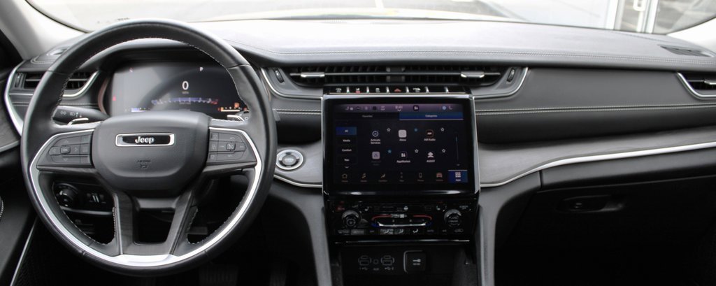 Used 2022 Jeep Grand Cherokee L Limited image 30