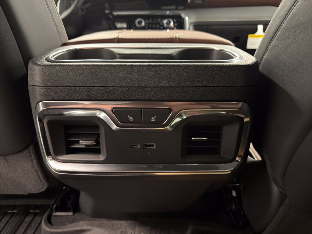 New 2026 GMC Sierra 3500 Denali Ultimate AWD/4WD image 15