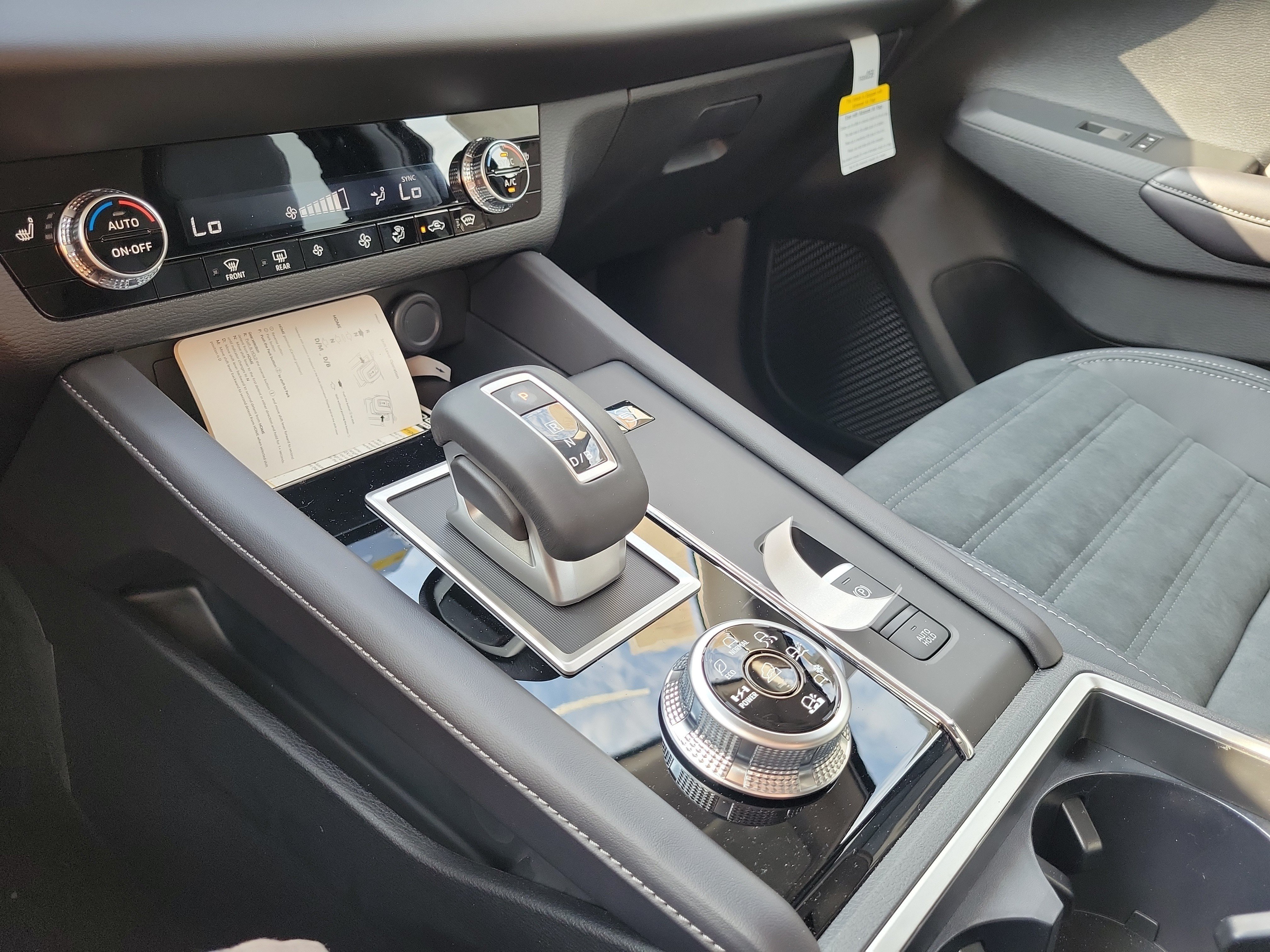 New 2026 Nissan Rogue SL AWD/4WD image 14