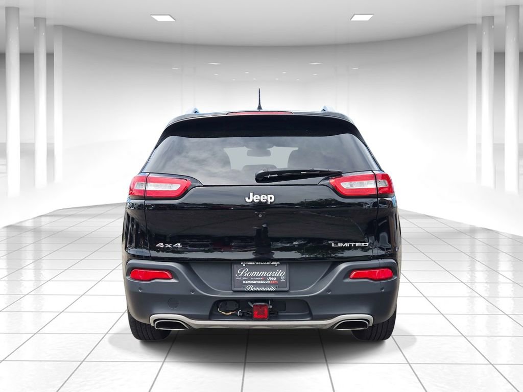Used 2018 Jeep Cherokee Limited w/ Trailer Tow Group AWD/4WD image 4