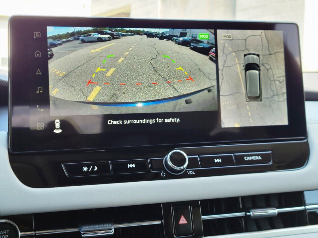 New 2025 Mitsubishi Outlander SE image 21