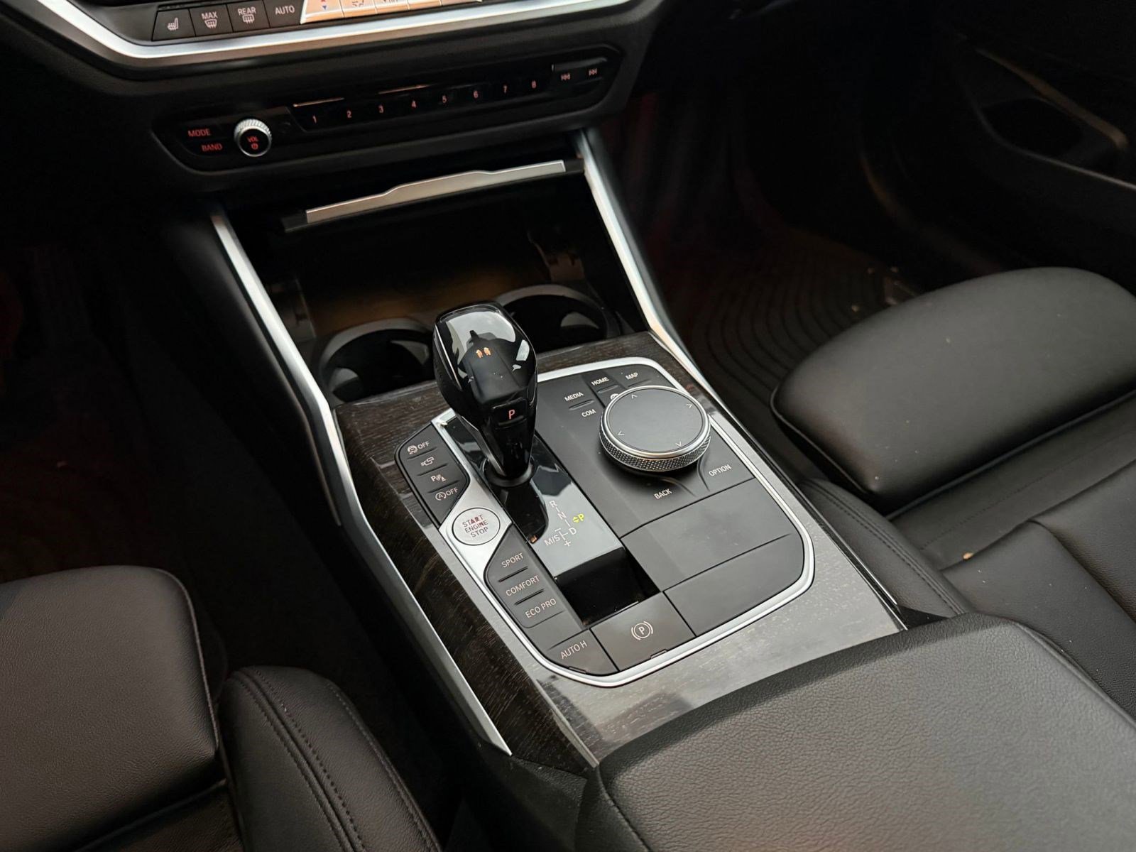 Used 2021 BMW 330i Sedan w/ Premium Package image 17