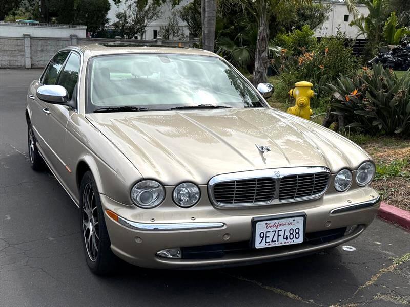 Used 2005 Jaguar XJ8 L image 4