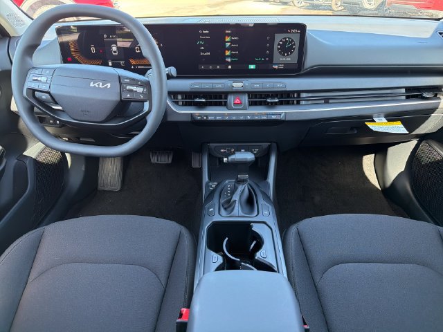New 2027 Kia K4 FWD image 9