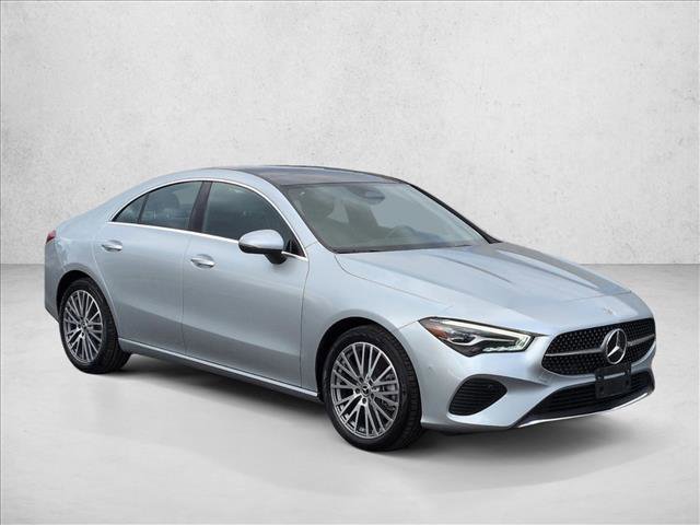Used 2025 Mercedes-Benz CLA 250 4MATIC image 3