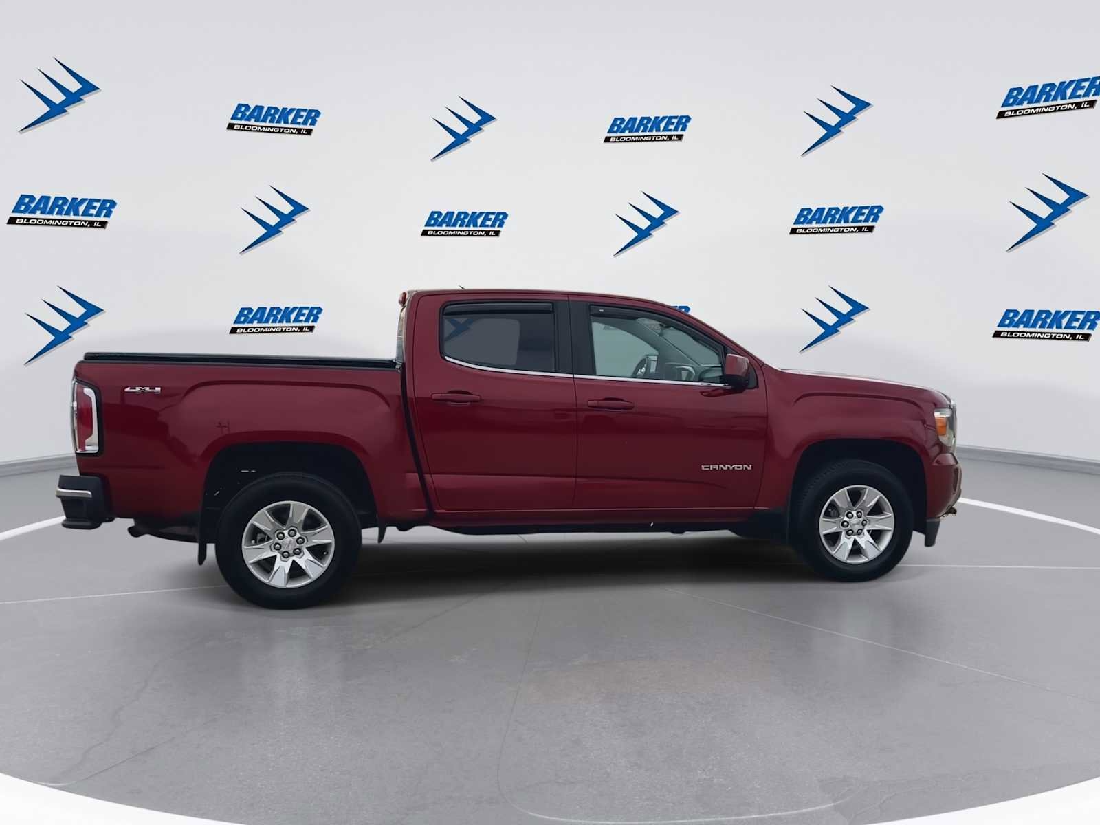 Used 2017 GMC Canyon SLE image 9
