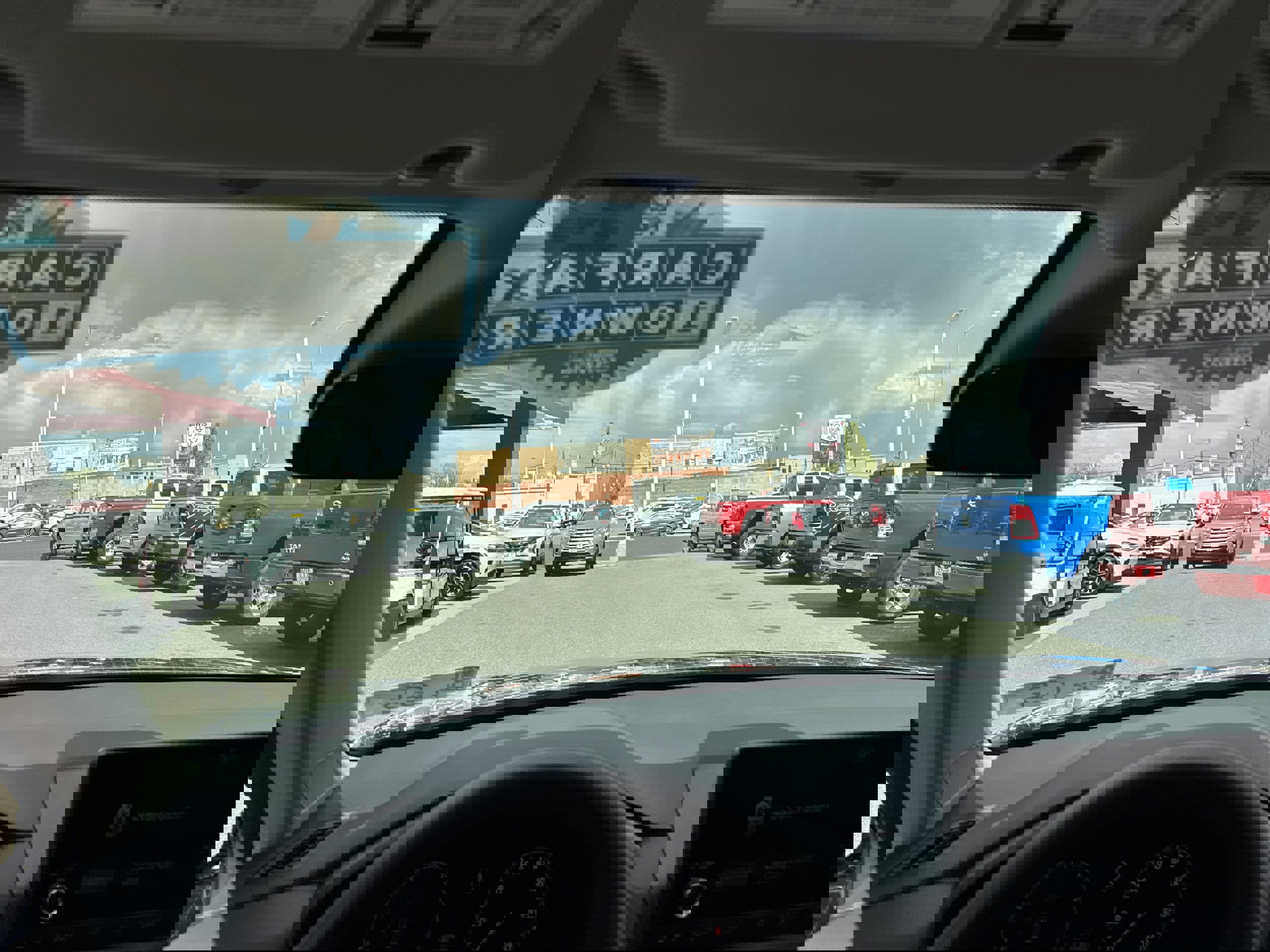 Used 2024 Honda CR-V EX image 3