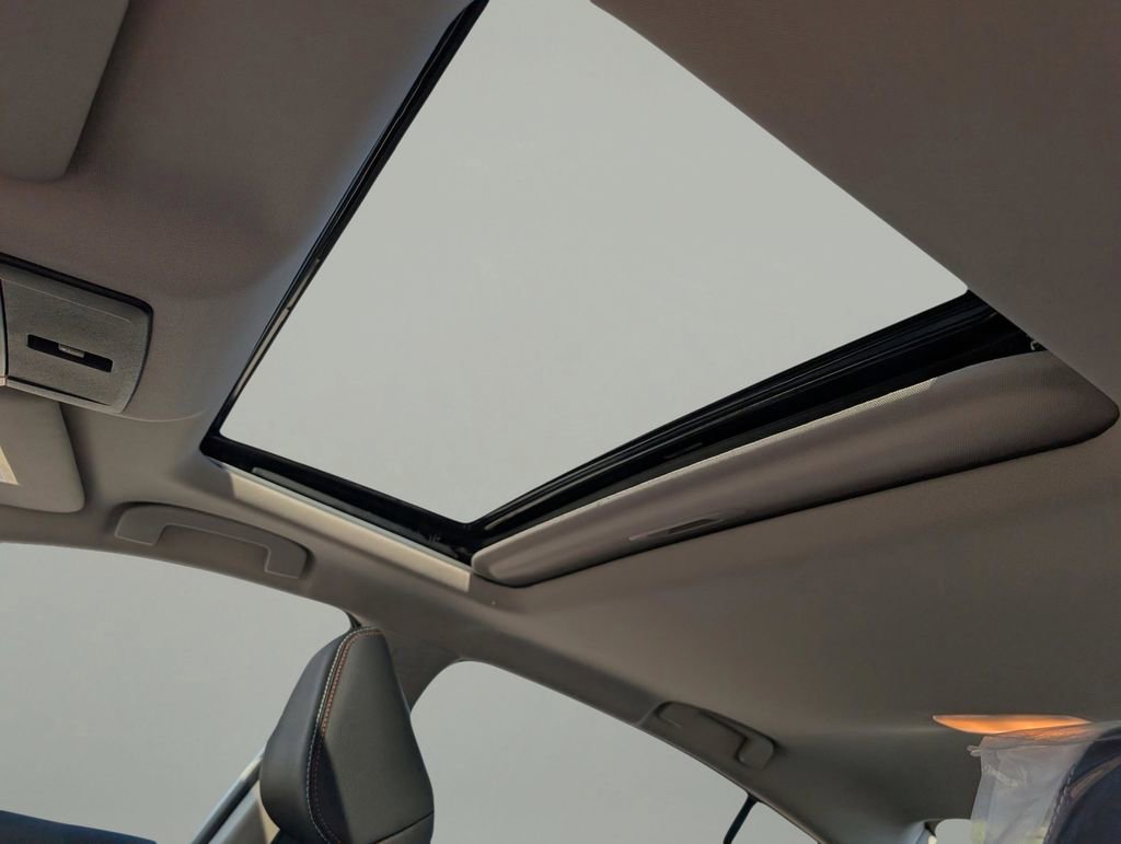 New 2025 Nissan Altima 2.5 SR w/ SR Premium Package image 17