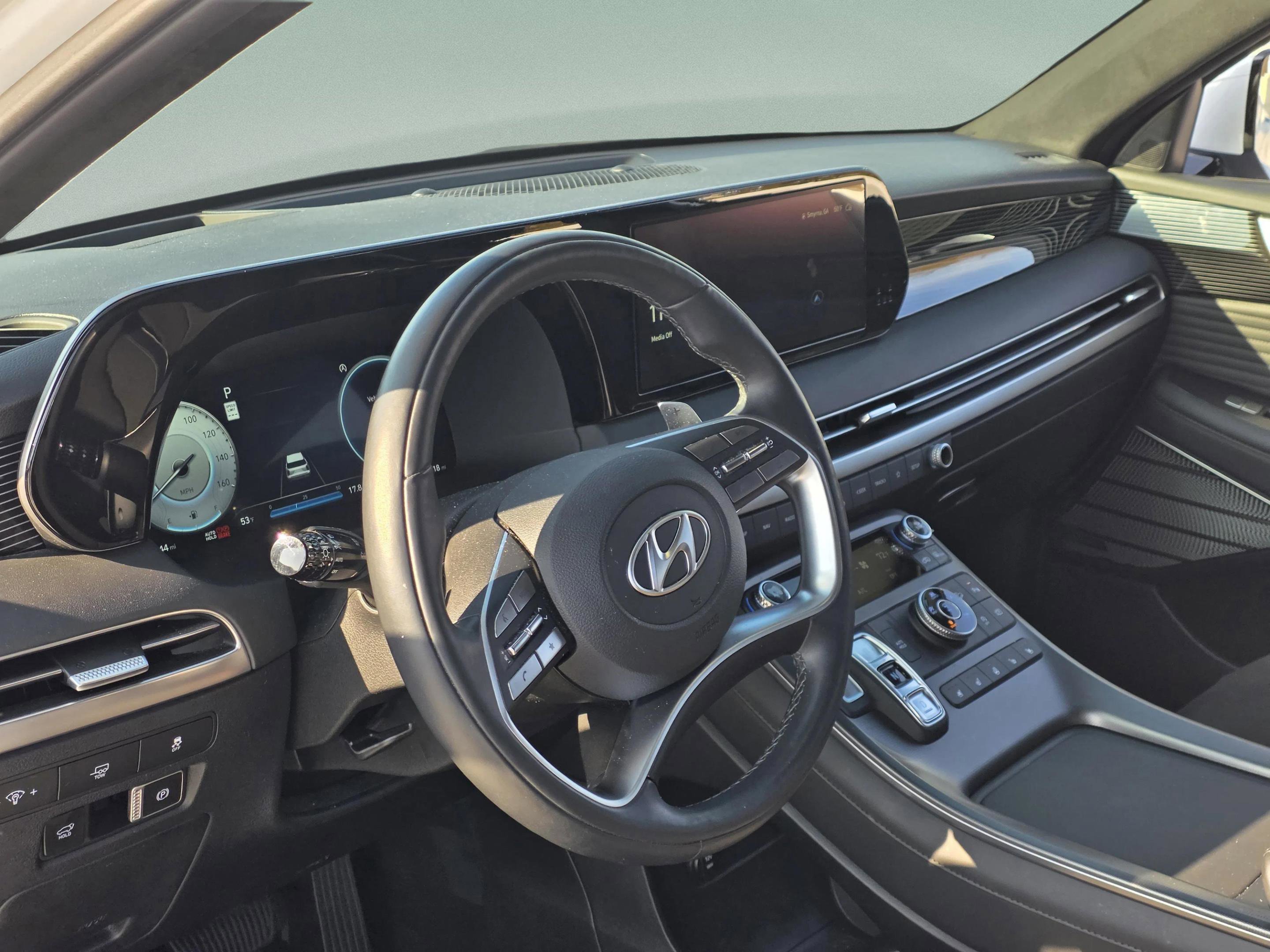 Used 2024 Hyundai Palisade Calligraphy image 25