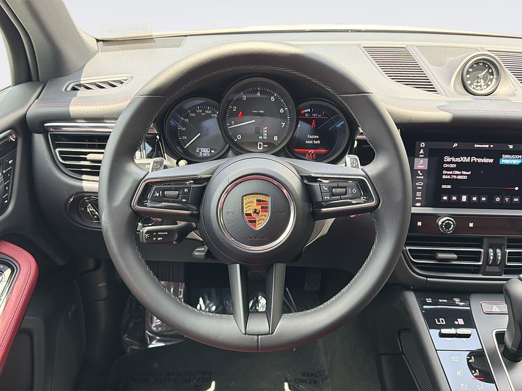 Used 2022 Porsche Macan AWD/4WD image 8