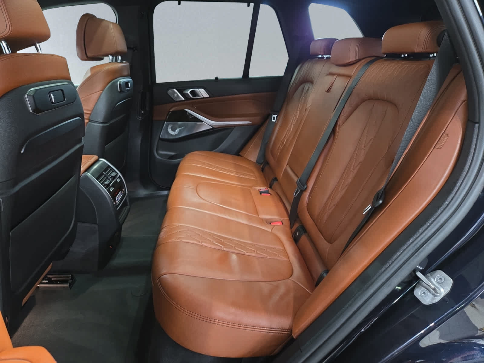 Used 2024 BMW X5 M60i w/ Executive Package AWD/4WD image 19