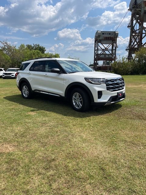 Used 2025 Ford Explorer Active