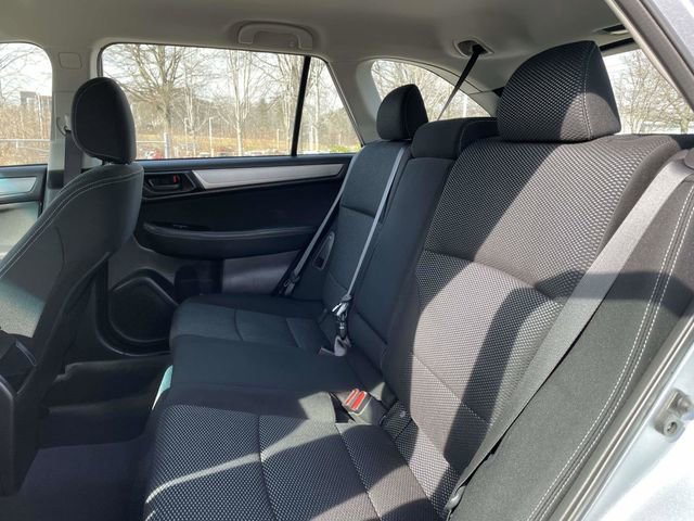 Used 2019 Subaru Outback 2.5i image 16