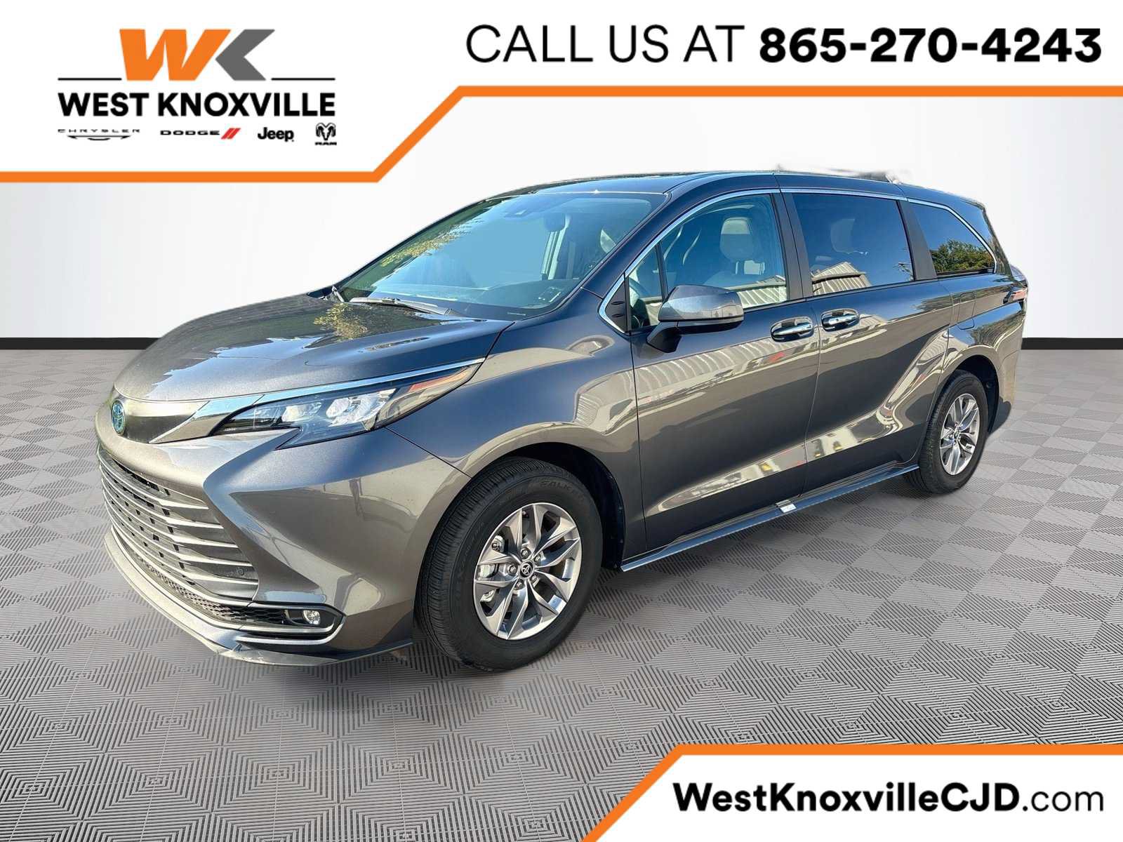 Used 2025 Toyota Sienna XLE
