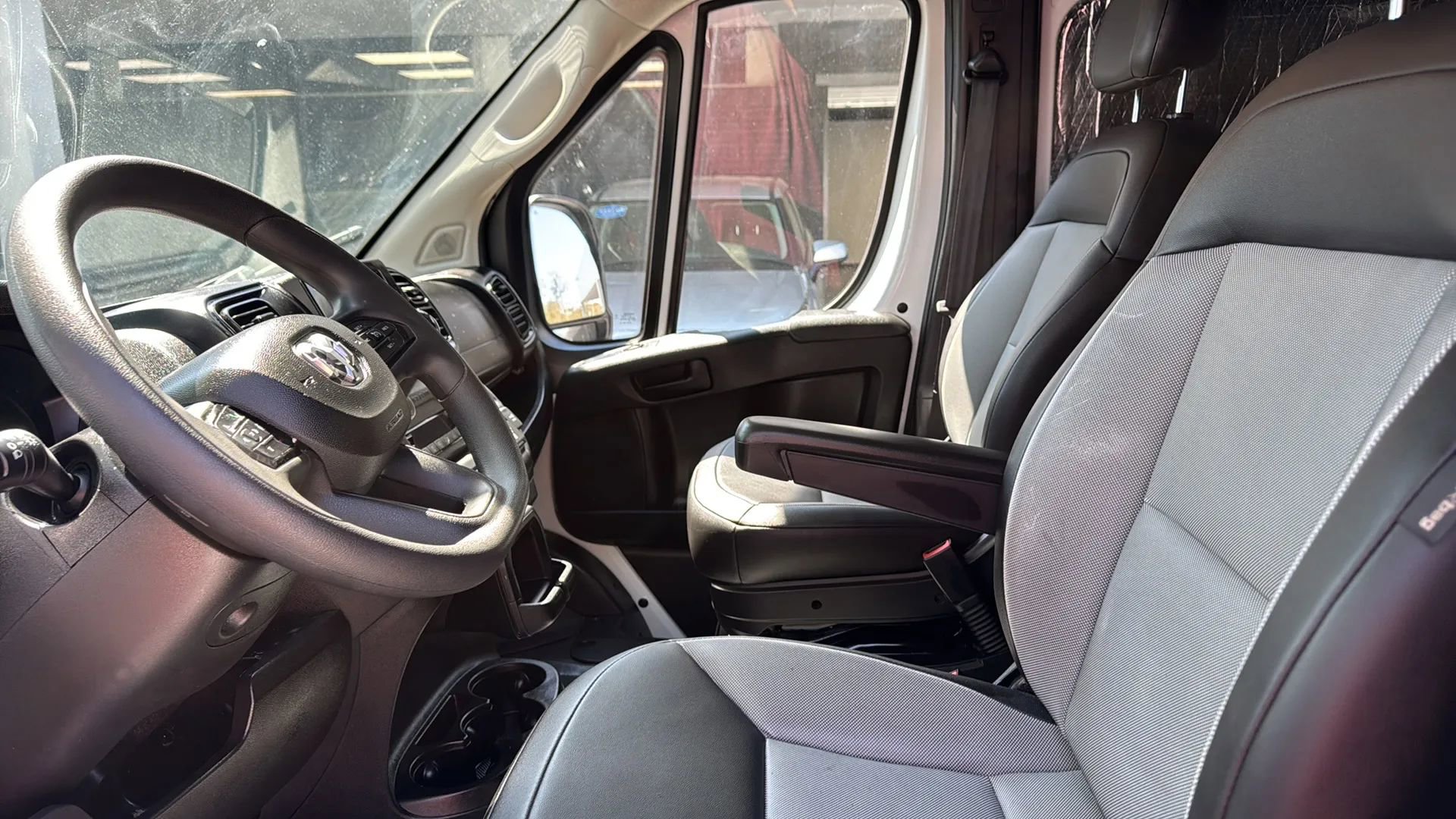 Used 2024 RAM ProMaster 2500 w/ Safety Group FWD image 14
