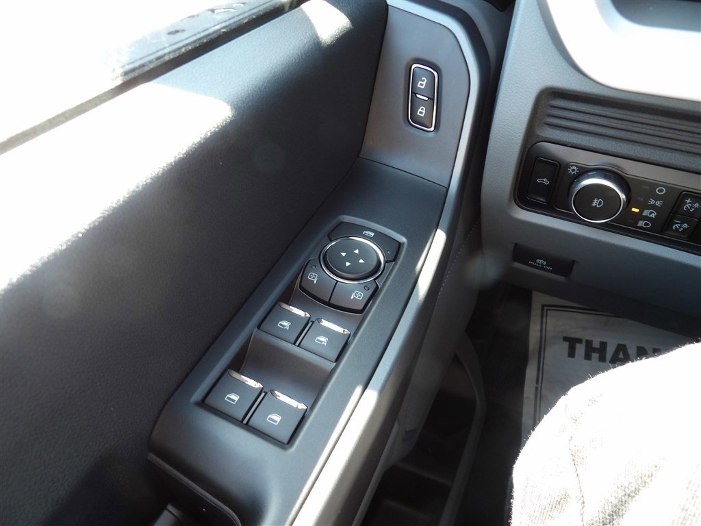 New 2025 Ford F350 XLT w/ FX4 Off-Road Package image 21