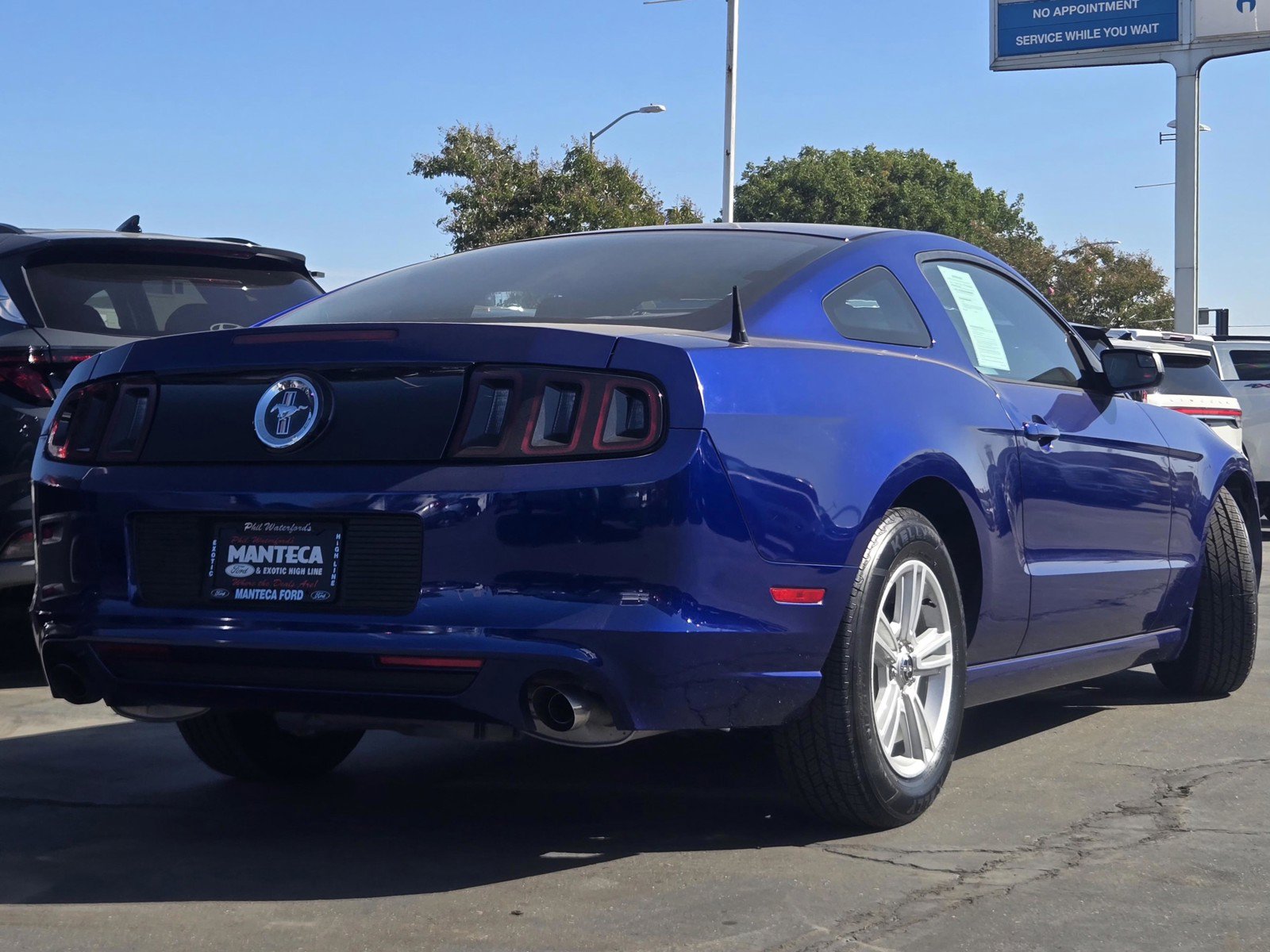 Used 2014 Ford Mustang Coupe w/ Equipment Group 102A RWD image 3