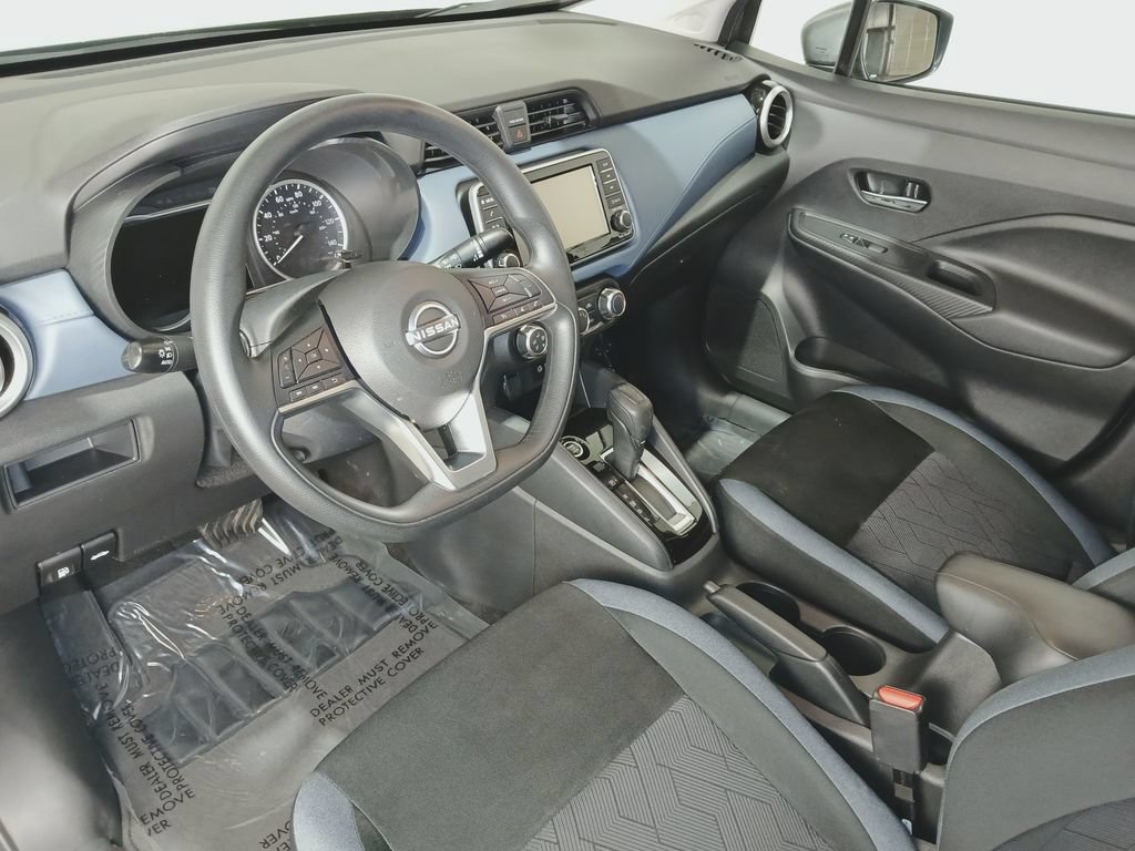 Used 2025 Nissan Versa SV w/ Trunk Package FWD image 14